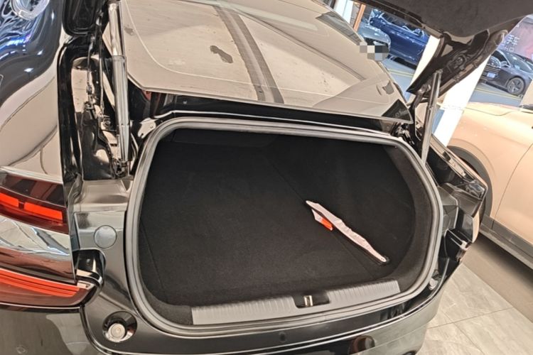 Used XPeng P7 2020 670E Trunk