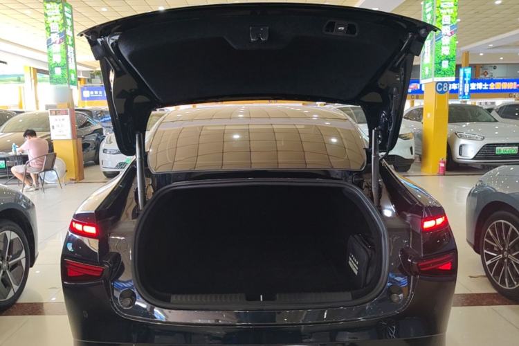 Used XPeng P7 2020 586E Trunk