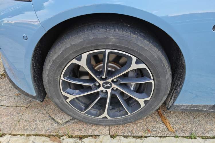 Used XPeng P7 2020 670E Exterior 7