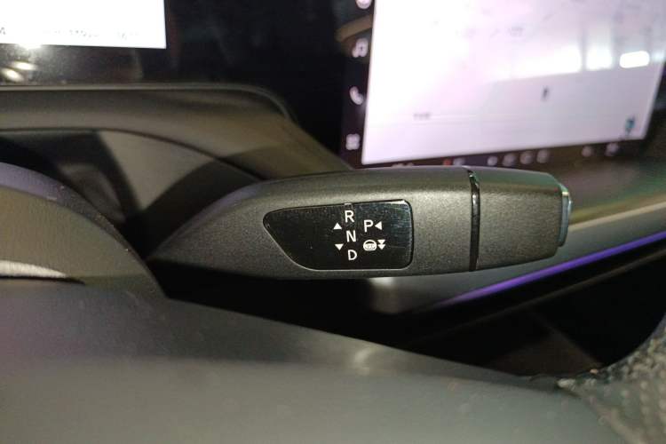 Used XPeng P7 2020 670N Gear Lever