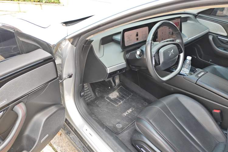 Used XPeng P7 2020 670E Interior 3