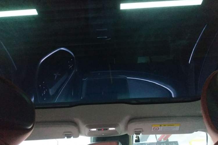 Used XPeng P7 2020 586N Interior 4