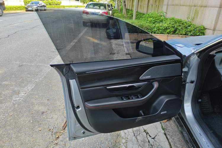 Used XPeng P7 2020 670E Interior 7