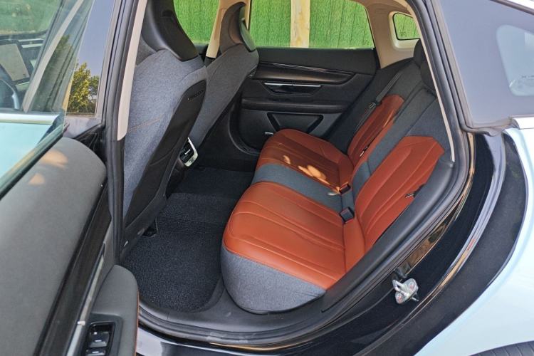 Used XPeng P7 2020 Rear-Drive Long-Range Smart Drive Version Left Rear Seat