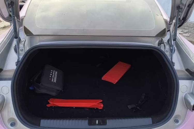 Used XPeng P7 2020 586N Trunk