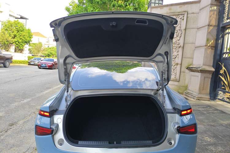 Used XPeng P7 2020 670E Trunk