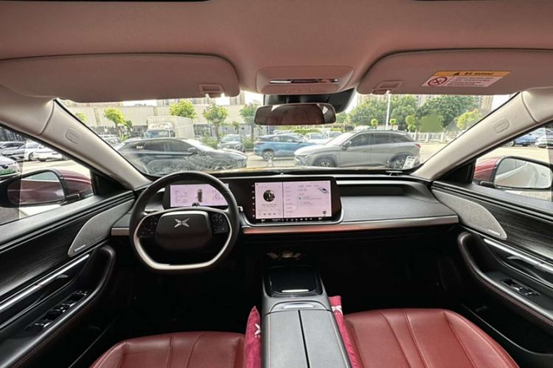 Used XPeng P7 2020 670N Interior 1
