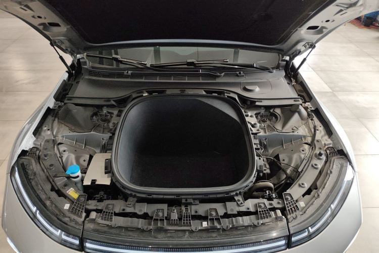 Used XPeng P7 2020 670E Engine Bay