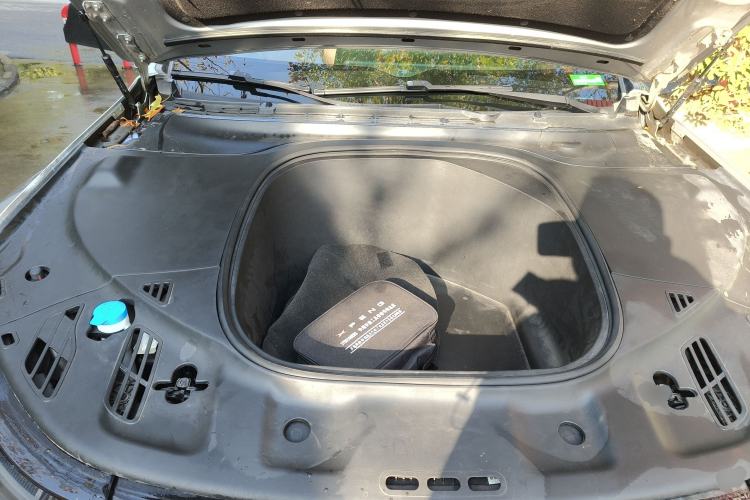 Used XPeng P7 2020 670N Engine Bay