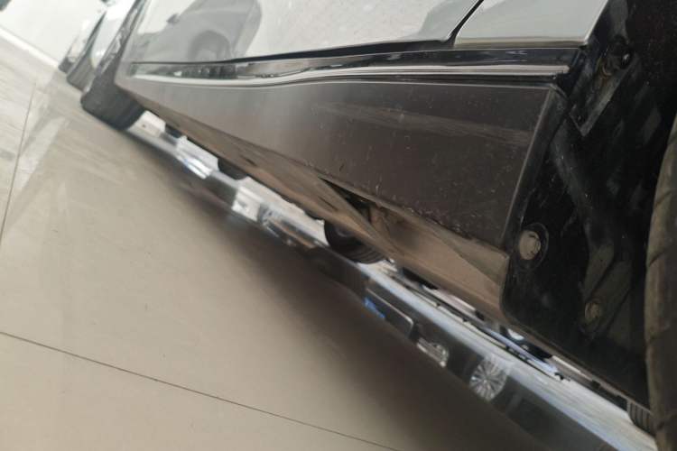 Used XPeng P7 2020 586E Left Side Sill
