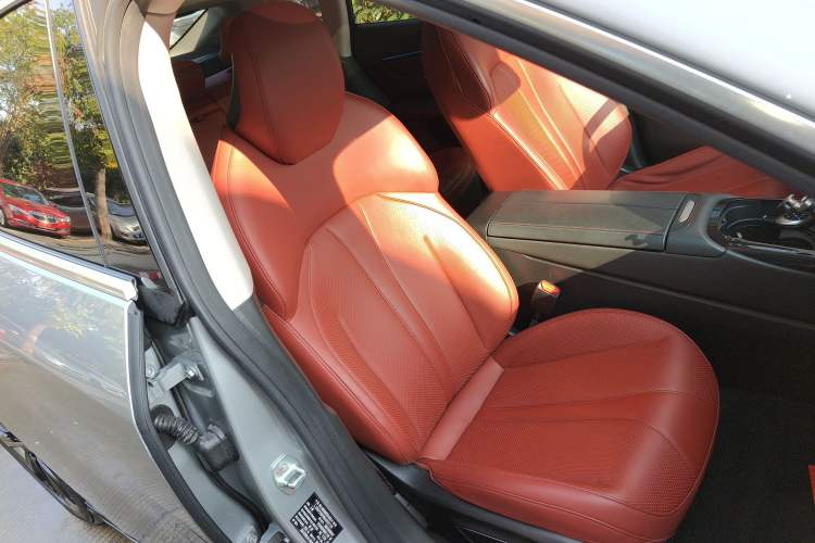 Used XPeng P7 2020 670N Right Front Seat