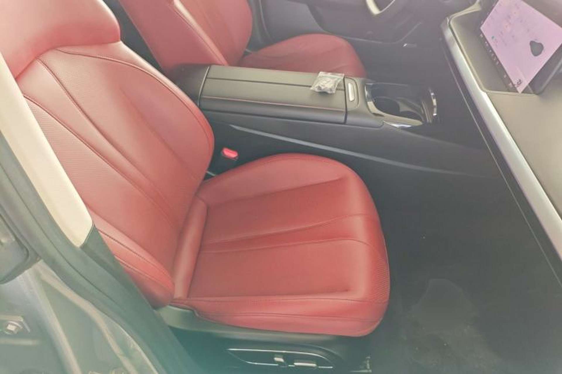 Used XPeng P7 2020 586E Right Front Seat