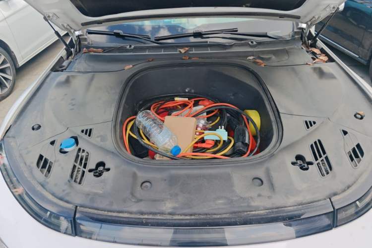 Used XPeng P7 2020 670E Engine Bay