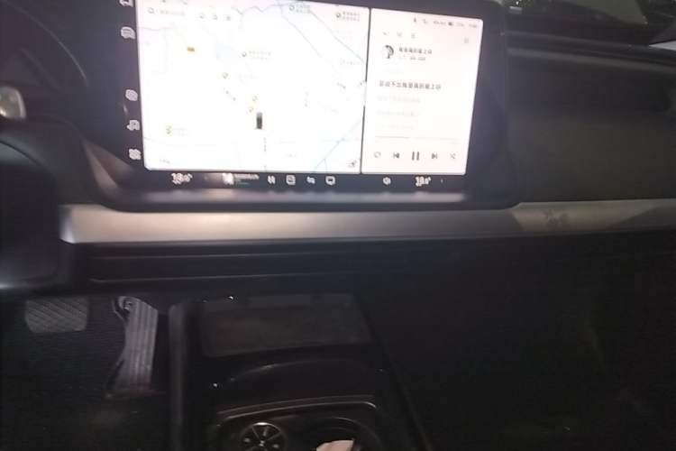 Used XPeng P7 2020 670E Audio And AC Panel