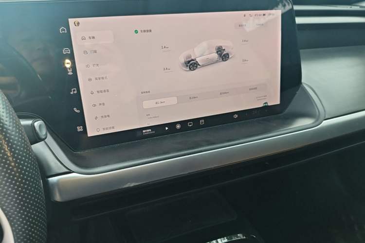Used XPeng P7 2020 Rear-Drive Long-Range Smart Drive Version Audio And AC Panel