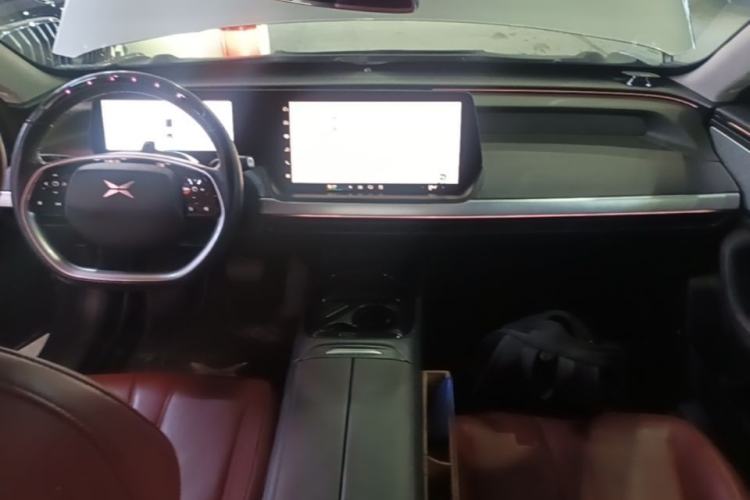 Used XPeng P7 2020 670E Center Console