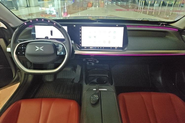 Used XPeng P7 2020 670E Center Console