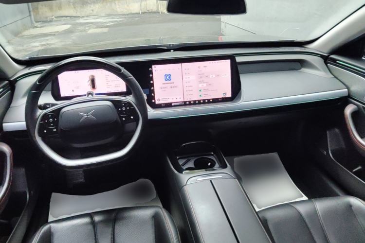 Used XPeng P7 2020 670E Center Console