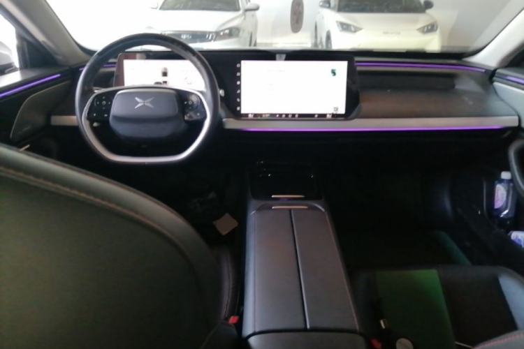 Used XPeng P7 2020 670N Center Console
