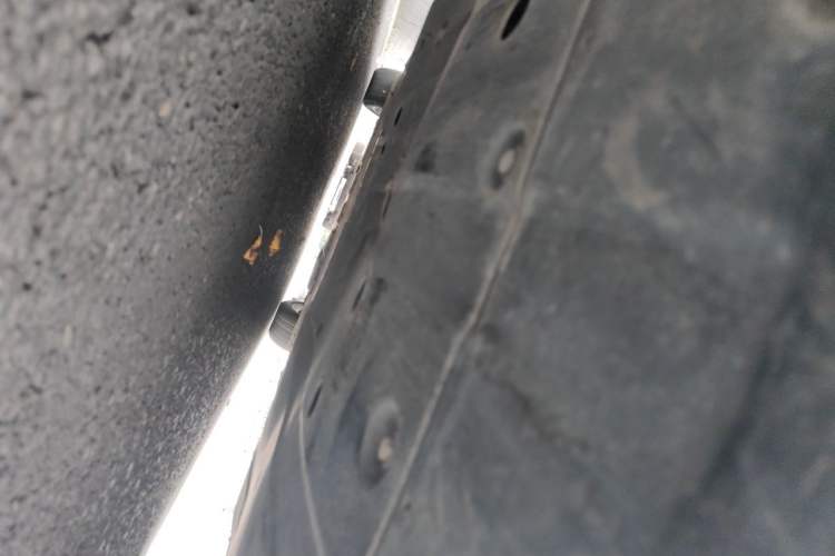 Used XPeng P7 2020 670N Chassis Front