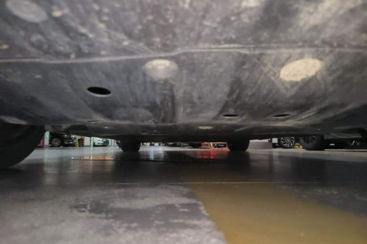 Used XPeng P7 2020 670N Chassis Front