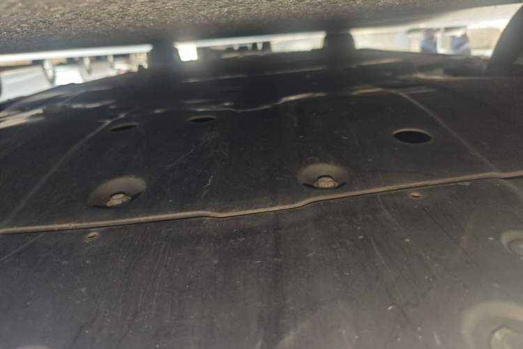Used XPeng P7 2020 706G Chassis Front