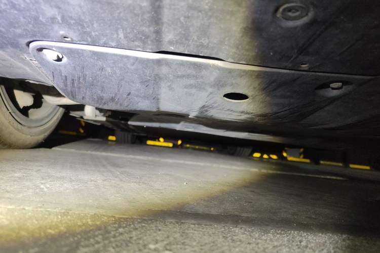 Used XPeng P7 2020 706G Chassis Front
