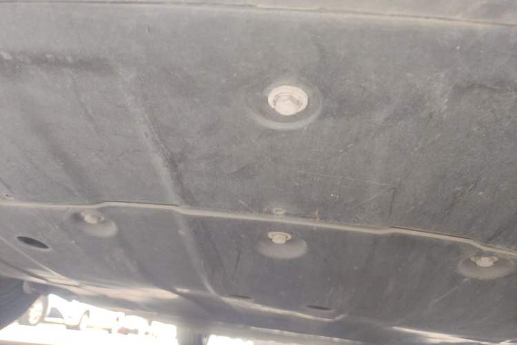Used XPeng P7 2020 670N Chassis Front