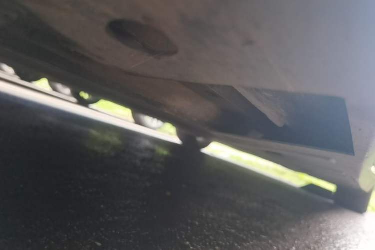 Used XPeng P7 2020 670E Chassis Front Left