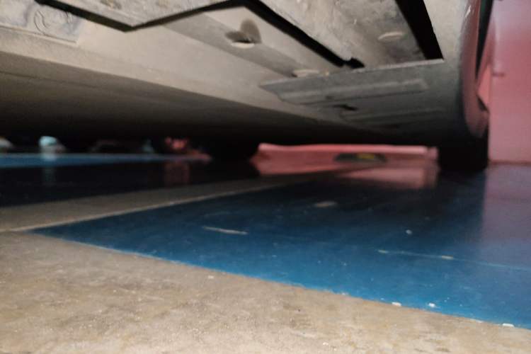Used XPeng P7 2020 670N Chassis Front Left