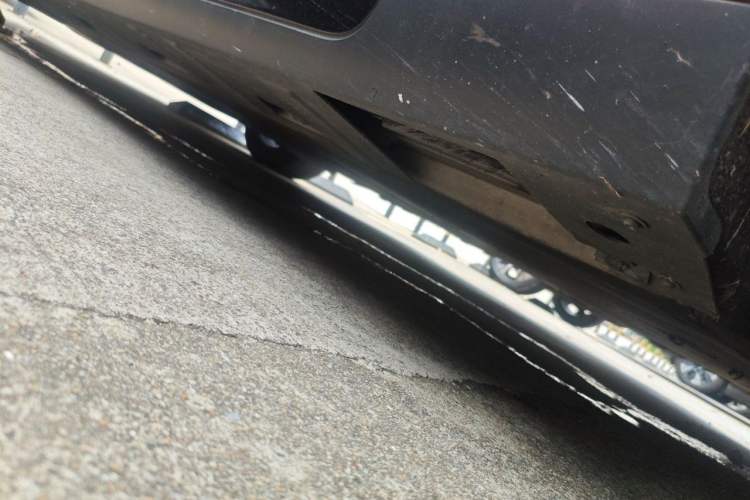 Used XPeng P7 2020 670N Chassis Front Right