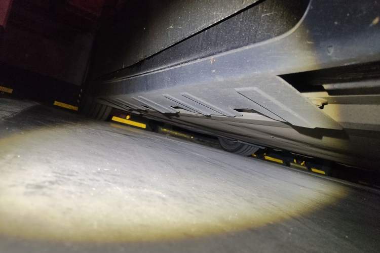 Used XPeng P7 2020 706G Chassis Front Right