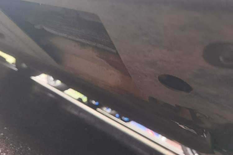 Used XPeng P7 2020 670E Chassis Front Right