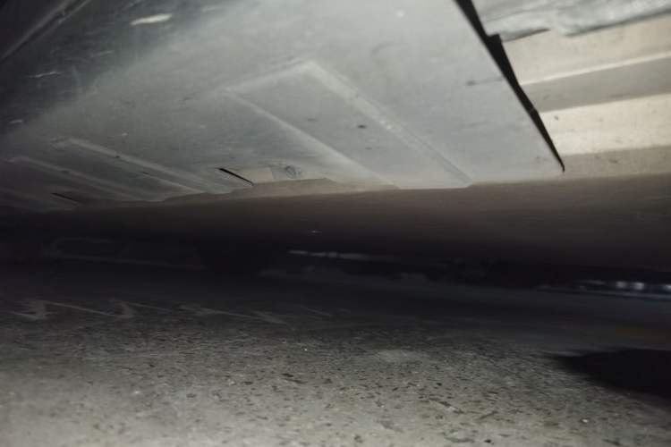 Used XPeng P7 2020 670N Chassis Front Right