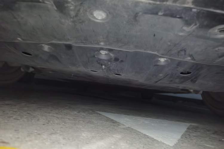 Used XPeng P7 2020 670N Chassis Front