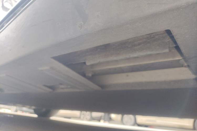 Used XPeng P7 2020 670N Chassis Rear Left