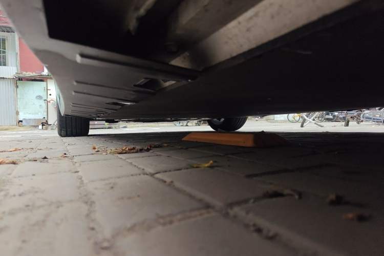Used XPeng P7 2020 670N Chassis Rear Left