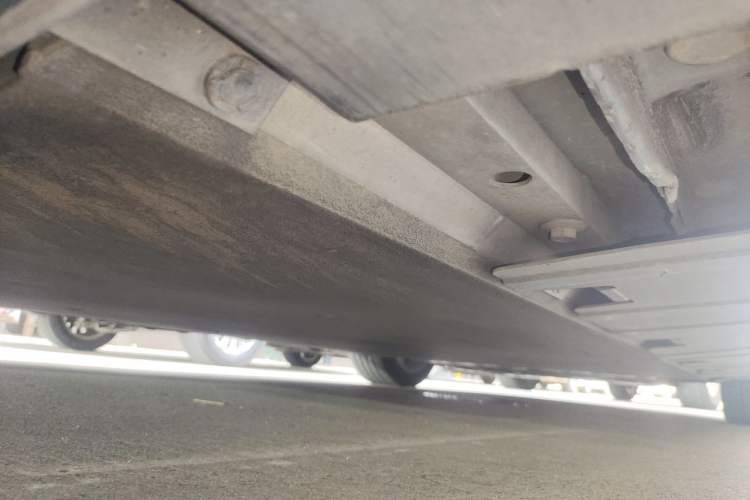 Used XPeng P7 2020 670N Chassis Rear Right