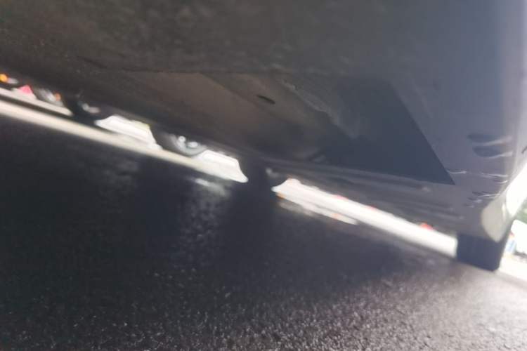 Used XPeng P7 2020 670E Chassis Rear Right