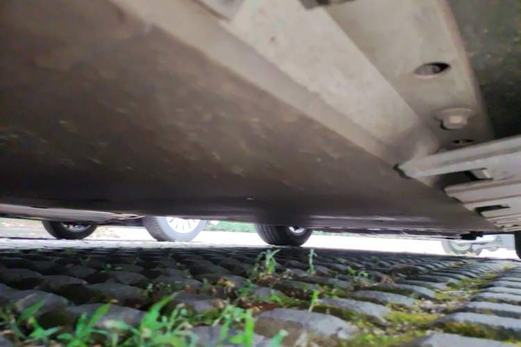 Used XPeng P7 2020 670N Chassis Rear Right