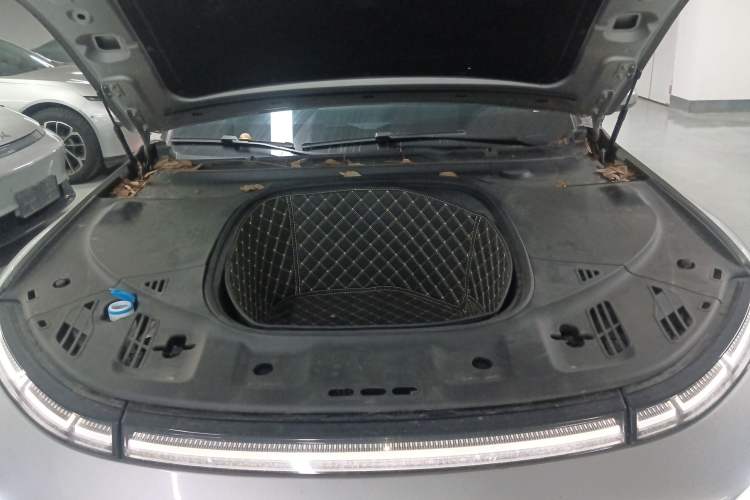 Used XPeng P7 2020 586E Engine Bay