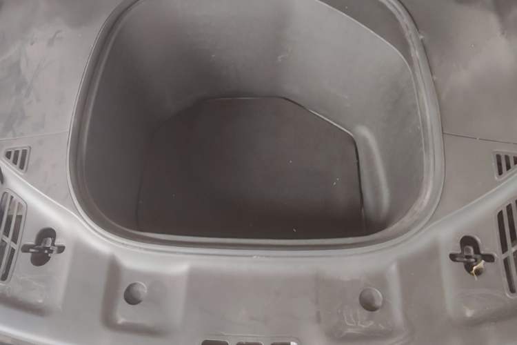 Used XPeng P7 2020 Rear-Drive Long-Range Smart Drive Version Engine Bay