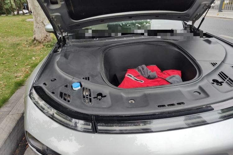 Used XPeng P7 2020 670N Engine Bay Right