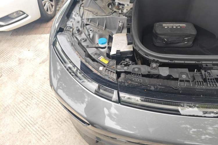 Used XPeng P7 2020 670E Engine Bay Right