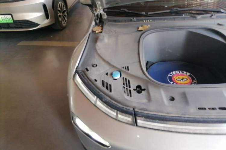 Used XPeng P7 2020 670N Engine Bay Right