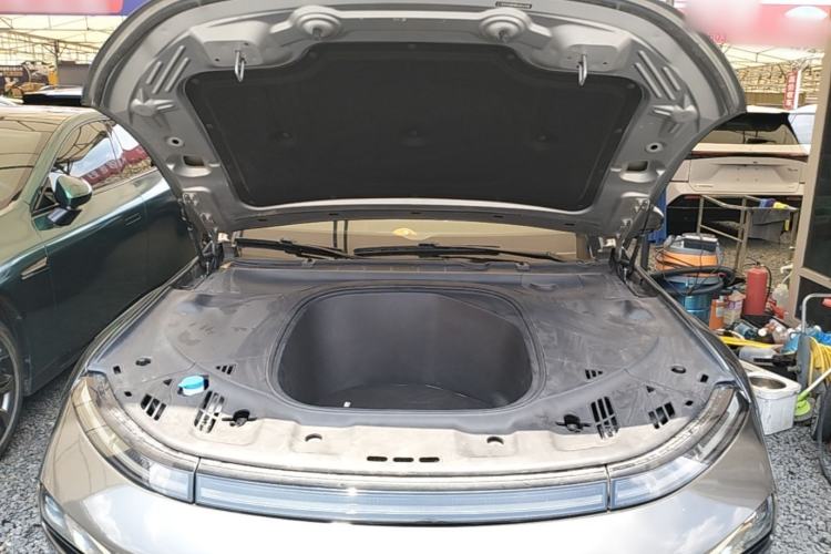 Used XPeng P7 2020 670N Engine Bay