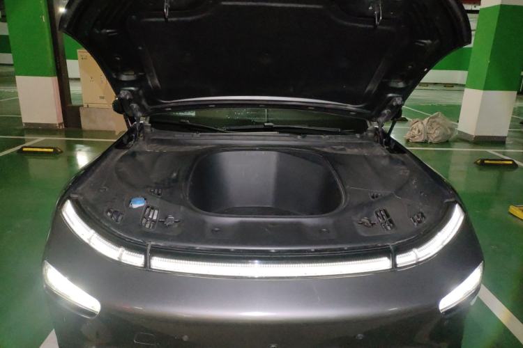 Used XPeng P7 2020 670N Engine Bay