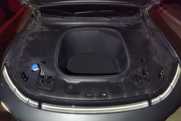 Used XPeng P7 2020 670N Engine Bay
