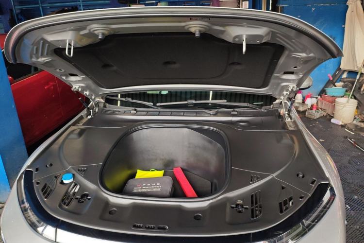 Used XPeng P7 2020 586N Engine Bay