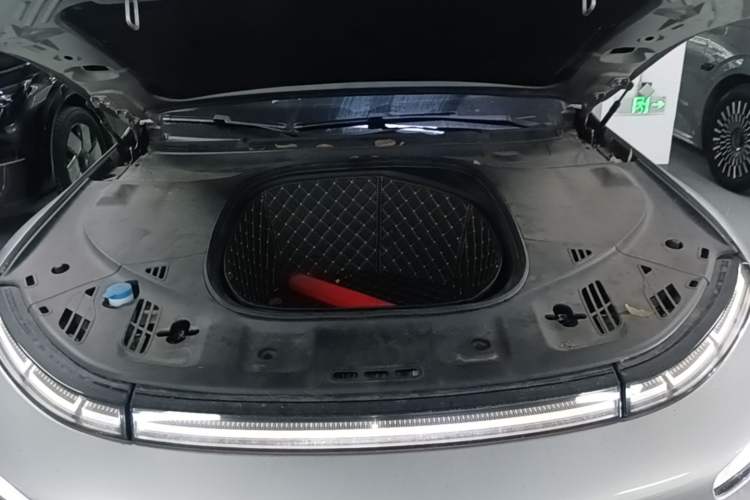 Used XPeng P7 2020 706G Engine Bay